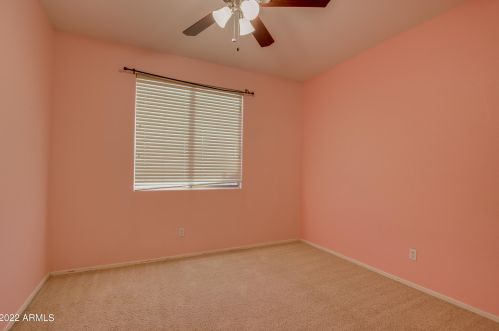 516 Anderson Ave, Phoenix AZ  85022-2370 exterior