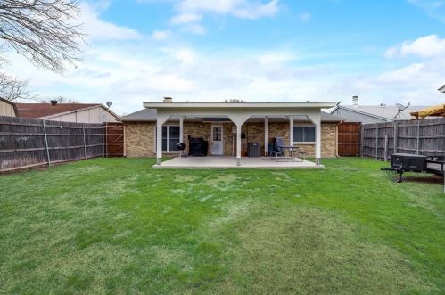 5212 Slay Dr, Frisco TX 75056-1803 exterior