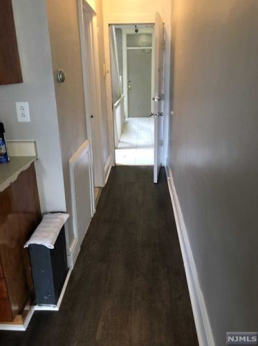 100 Palisade Ave, Cliffside Park NJ  07010-1056 exterior