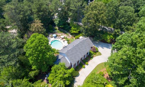 7590 Chaparral Dr, Atlanta, GA 30350-4415