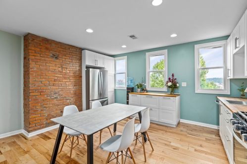 133 Pius St, Pittsburgh PA 15203-1618 exterior