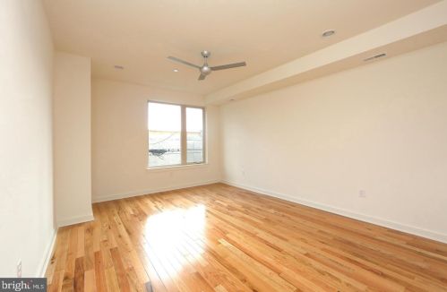 2665 Amber St, Philadelphia PA 19134-3835 exterior