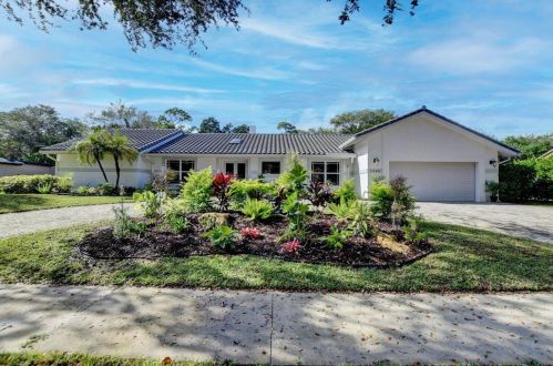 7548 Estrella Cir, Boca Raton FL  33433-1629 exterior