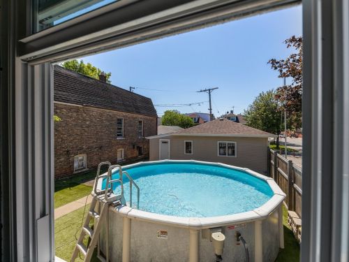 2500 59 Ave, Chicago IL 60804-2123 exterior