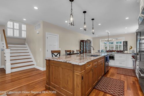 302 Trenton Ave, Point Pleasant Beach NJ 08742-2529 exterior