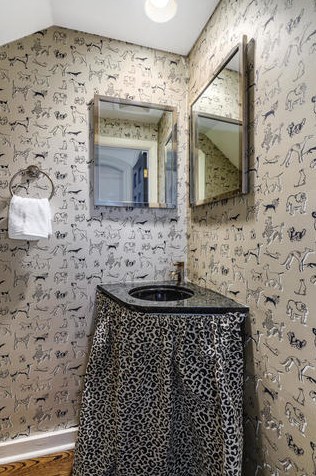 1949 Lincoln Ave, Chicago IL 60614-5404 exterior