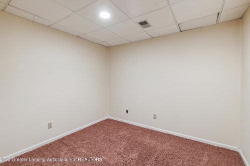 502 Brunswick Dr, Dewitt MI 48820-9189 exterior