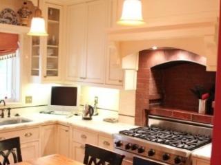 1008 Capitol St, Washington DC  20002-7505 exterior