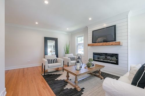 804 Fairfield Ave, Elmhurst IL  60126-4711 exterior