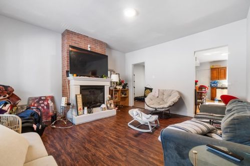 16 Mary St, Pittsburgh PA  15215-1313 exterior