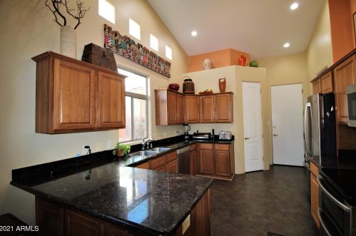 14037 10th Pl, Phoenix, AZ 85022-4383
