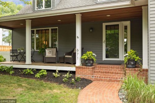 671 Cheyenne Ln, Saint Paul, MN 55120-1687