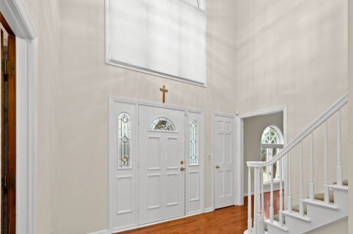 133 Radcliff Dr, Pittsburgh, PA 15237-3385