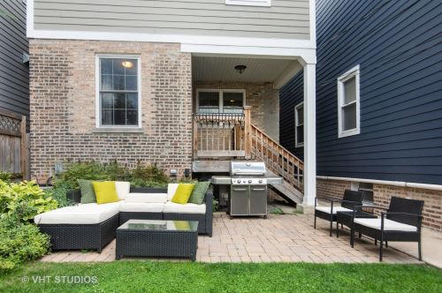 3320 Hamilton Ave, Chicago IL 60636-1018 exterior