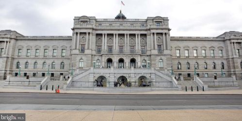 418 Capitol St, Washington DC  20003-4012 exterior