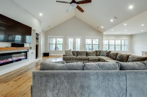 3242 Davis Brg Rd, Gainesville GA 30506-4242 exterior