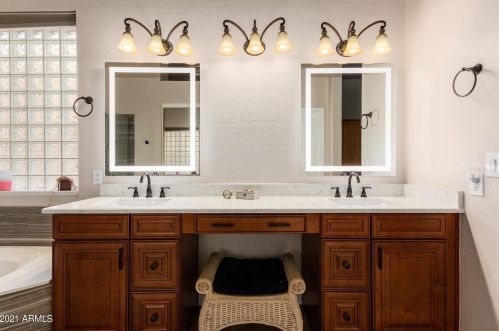 6372 Linda Ln, Chandler AZ 85226-5850 exterior