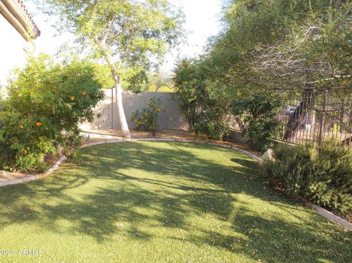 35826 33rd Ln, Phoenix AZ  85086-4201 exterior