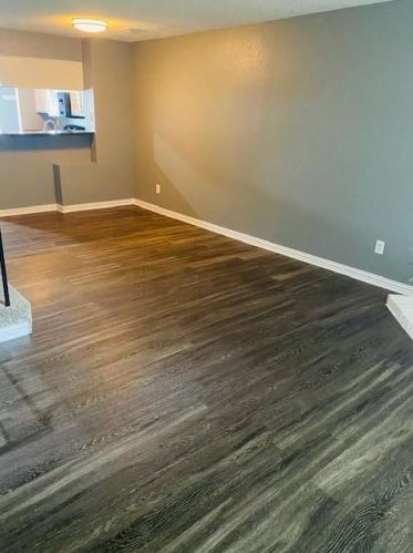 2215 Aspen Dr, Dallas, TX 75227-8160