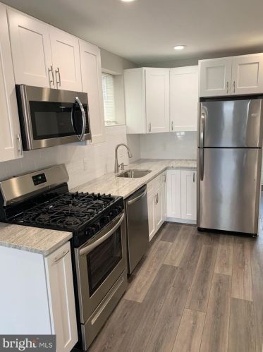 269 Hermitage St, Philadelphia PA  19127-1012 exterior