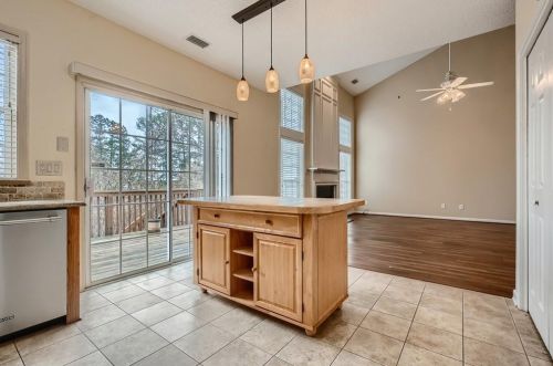 5006 Bright Hampton Dr, Atlanta GA 30339-1956 exterior