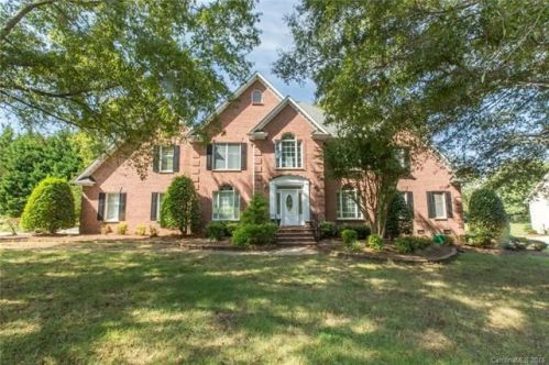 2865 Berwick Ln, Gastonia, NC 28054-6007