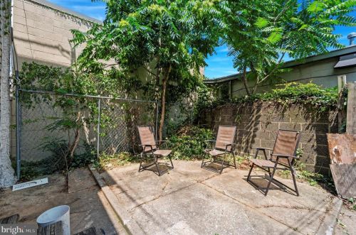 3247 Carlisle St, Philadelphia PA 19132-4018 exterior