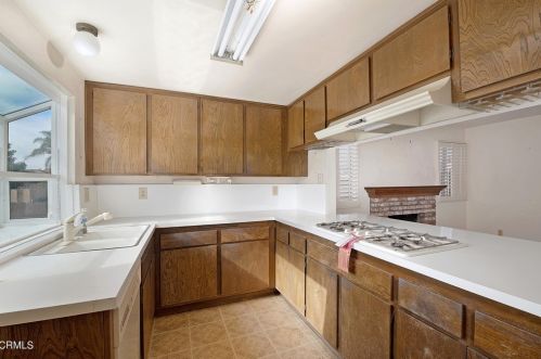 3450 Schooner Walk, Oxnard CA 93035-1642 exterior