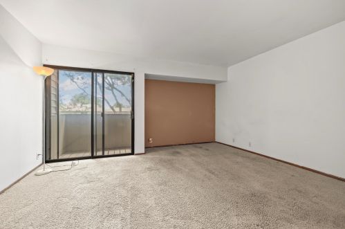 9043 70, Milwaukee WI 53223-2114 exterior