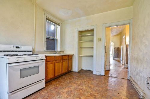 1205 Montclair Ave, Saint Louis MO 63112-4109 exterior