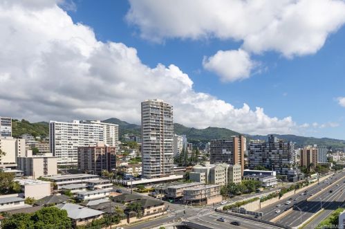 775 Kinalau Pl, Honolulu HI  96813-2612 exterior