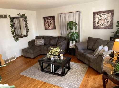 5438 92nd St, Milwaukee, WI 53225-3417