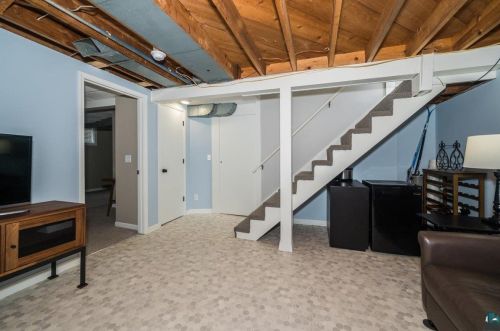 29 Faribault St, Duluth MN 55803-1732 exterior