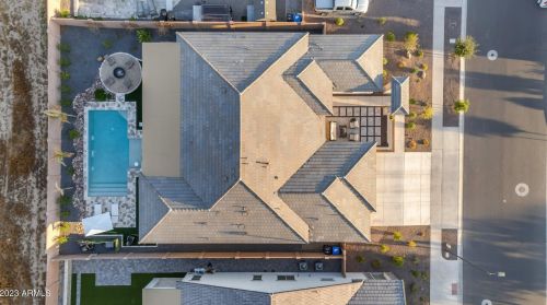 8513 22 Dr, Phoenix AZ 85041-7712 exterior