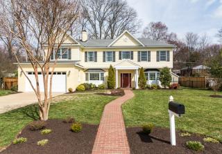 7957 Bolling Dr, Alexandria, VA 22308-1232