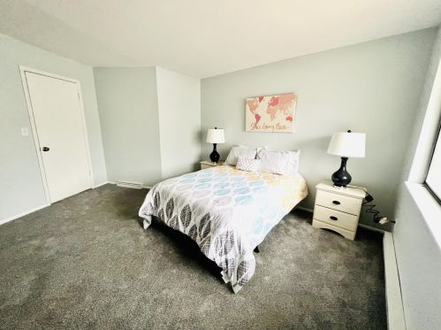 6102 Prt Ave, Milwaukee WI 53223-4118 exterior