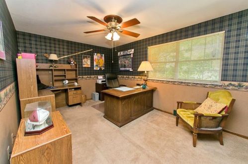 244 Penhurst Dr, Pittsburgh PA 15235-5321 exterior