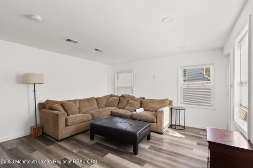 504 Ave, Belmar NJ 07719-2433 exterior