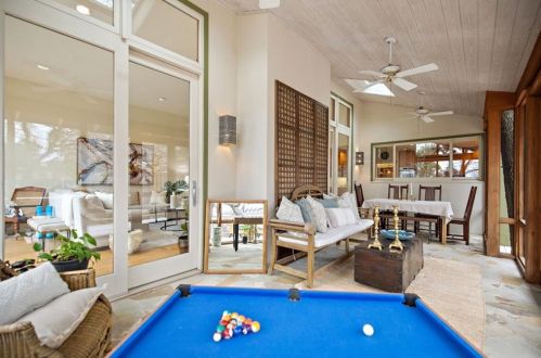 902 Bluebonnet Ln, Austin TX 78704-4025 exterior