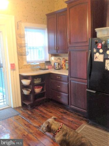 1838 Green St, Philadelphia PA  19130-4142 exterior