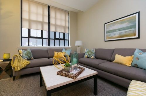 526 Penn St, Pittsburgh PA  15222-3853 exterior