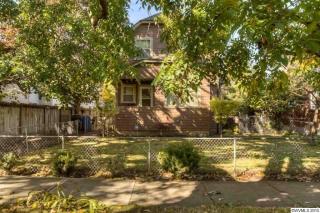 879 Cottage St, Salem OR  97301-2427 exterior