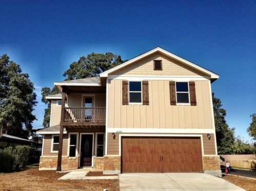 2038 Encino Cir, Austin TX  78723-5715 exterior