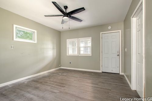 175 Walton Ave, Meskegon MI 49442-3253 exterior