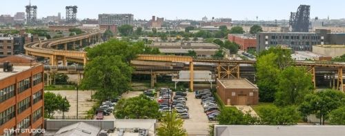 1720 Michigan Ave, Chicago IL  60616-1465 exterior