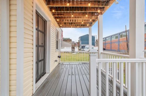 86 44 St, Pittsburgh PA 15201-1711 exterior