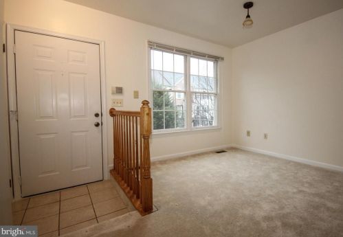 7800 Colonial Springs Blvd, Alexandria VA  22306-2845 exterior