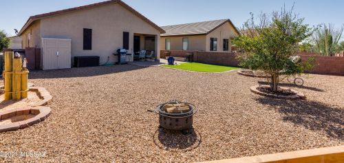 589 Rugged Cyn Dr, Green Valley AZ 85614-6188 exterior