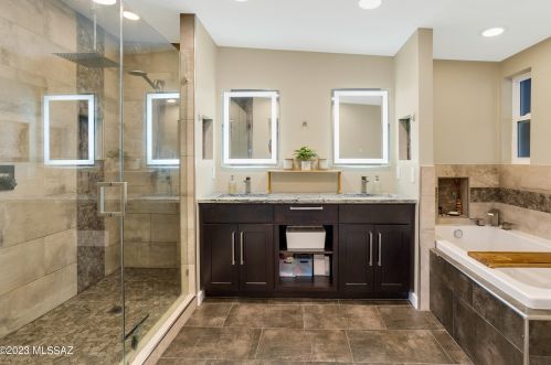 6126 Seneca St, Tucson AZ  85712-3011 exterior