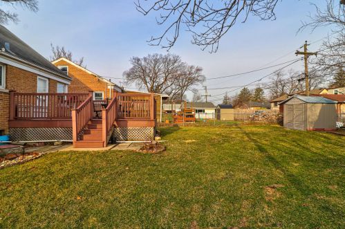 207 Augusta St, Broadview IL 60153-1028 exterior